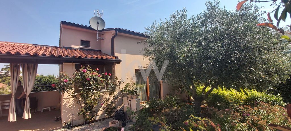 House in Mjesni odbor Gregovica, Grad Pula, Istria County 1 - 17250298