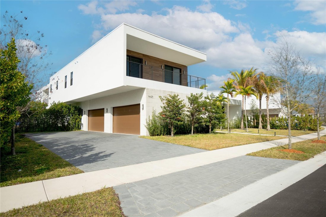 House in Fort Lauderdale, Florida, United States 2 - 17254104
