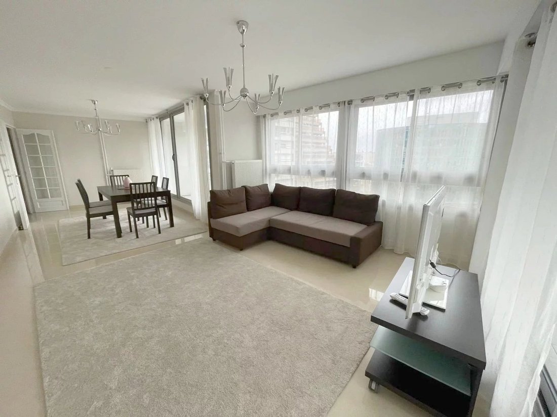 Apartment in Gambetta, Courbevoie, France 1 - 17234689