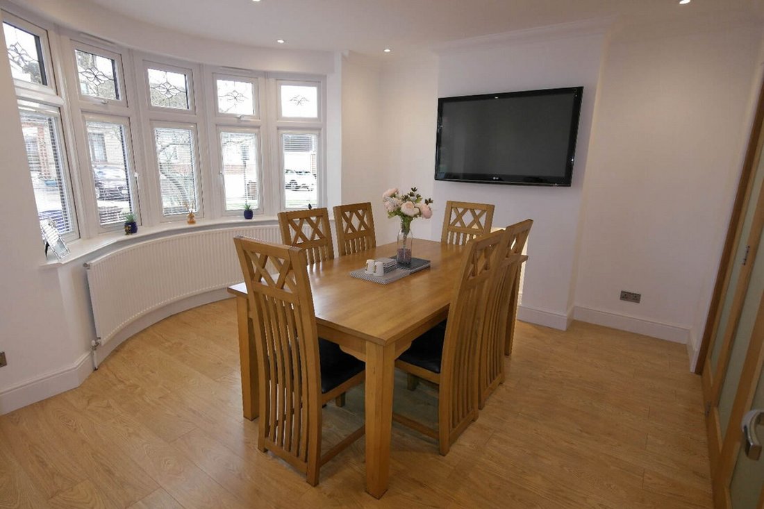 House in Little Thurrock, Grays, England 4 - 17250855