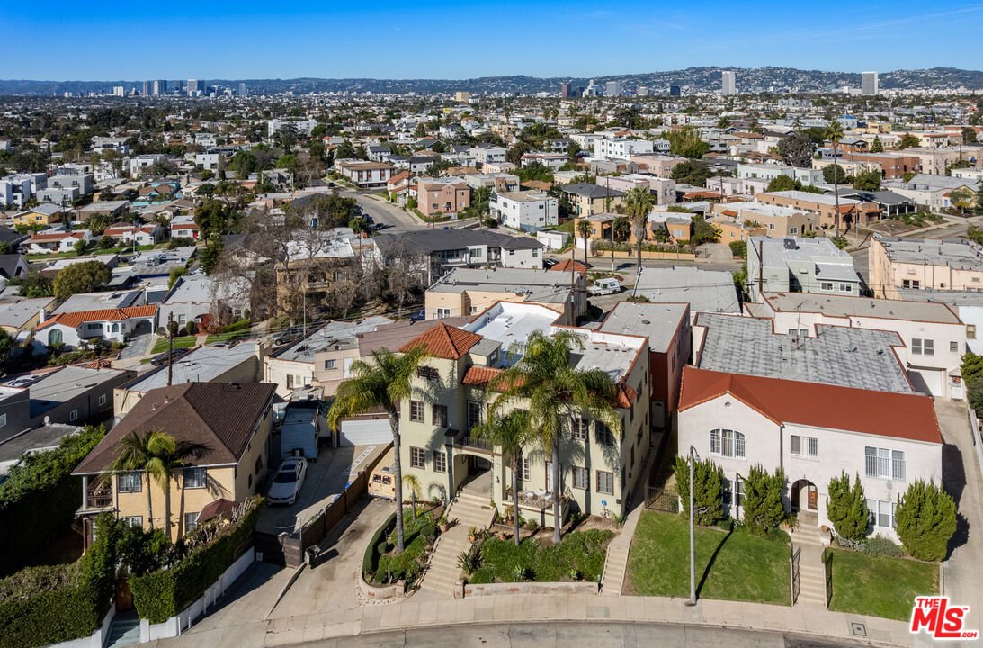 Los Angeles, California, United States 5 - 17254889