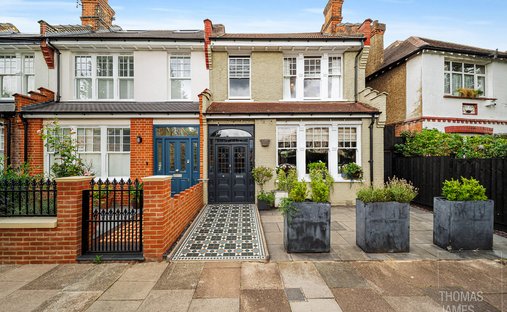 House in Palmers Green, Enfield, England 1