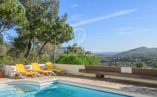 House in Cala Llonga, Ibiza, Santa Eularia des Riu, Balearic Islands 1