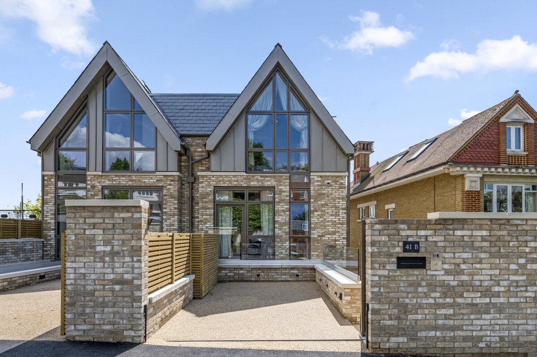 House in Copse Hill, Merton, England 1 - 17248992