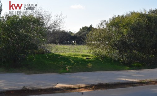Land in Greece 1