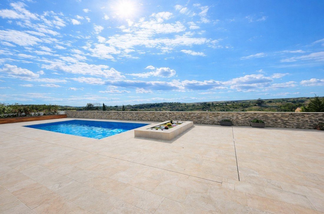 Villa in Roujan, Occitania, France 3 - 17247498