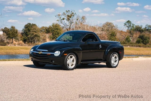 Chevrolet SSR in Calverton, NY, United States 1 - 17255285