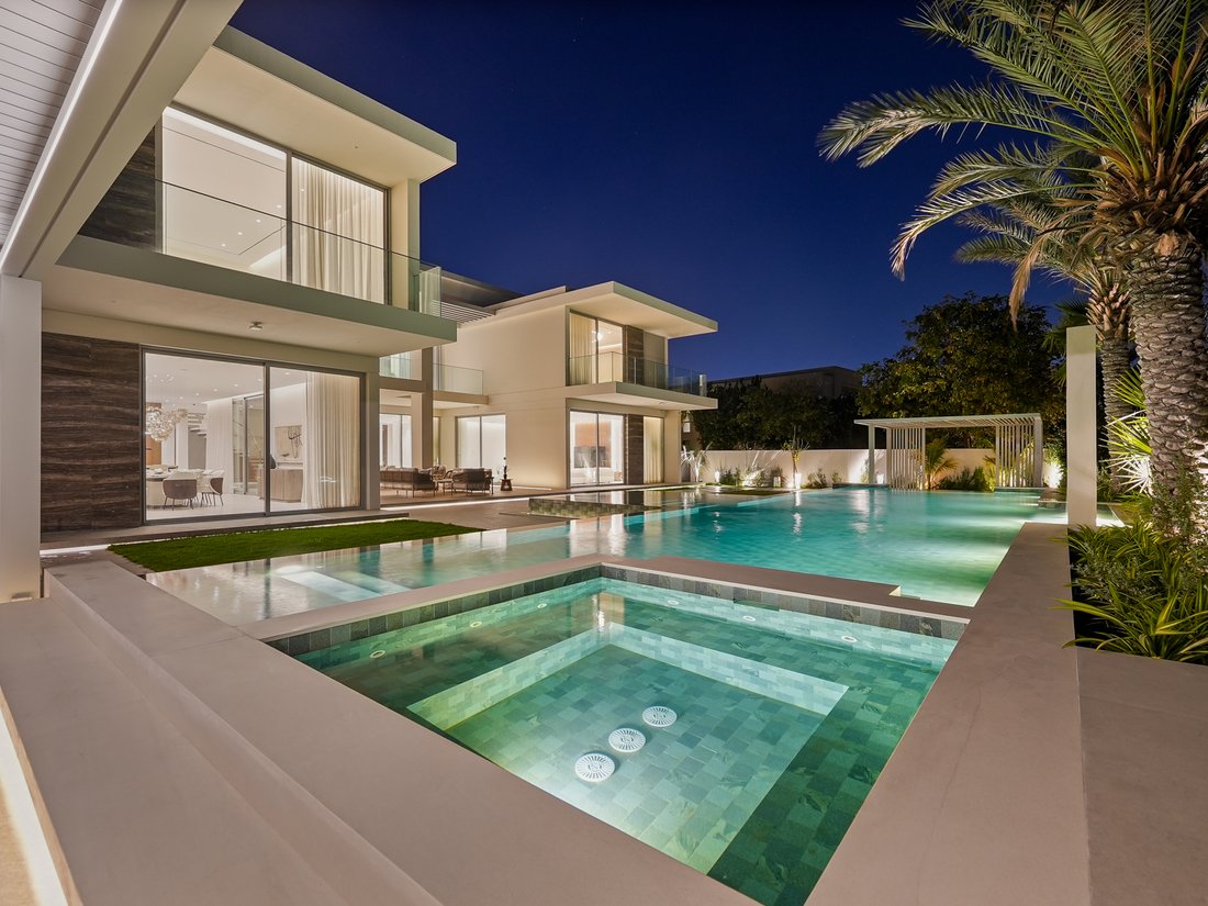 Villa in Hadaeq Sheikh Mohammed Bin Rashid, Dubai, United Arab Emirates 1 - 17257797