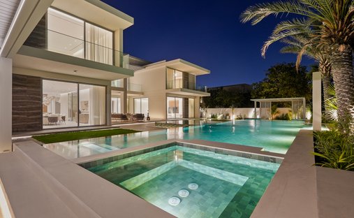 Villa in Hadaeq Sheikh Mohammed Bin Rashid, Dubai, United Arab Emirates 1