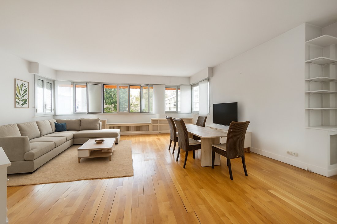 Apartment in Saint James-Général Koenig, Neuilly-sur-Seine, France 1 - 16338379