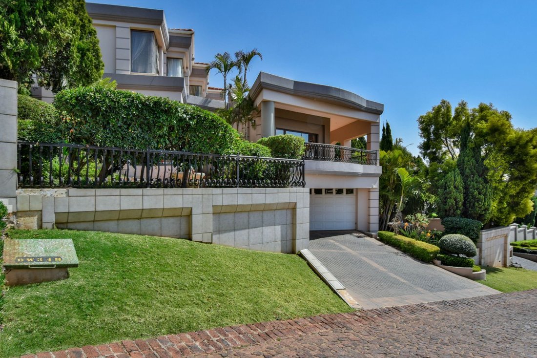 House in Waterkloof, Gauteng, South Africa 2 - 17256197