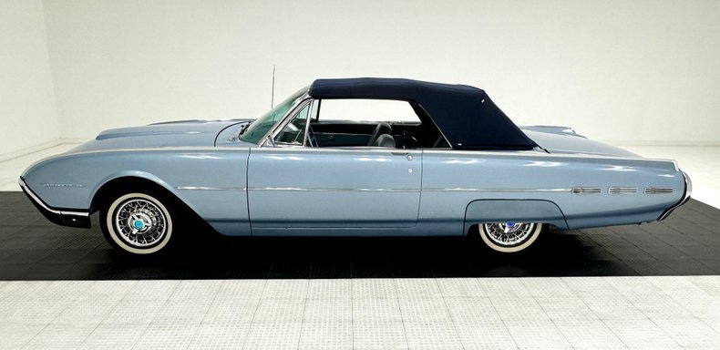 Cabriolet in Morgantown, United States 3 - 17256906