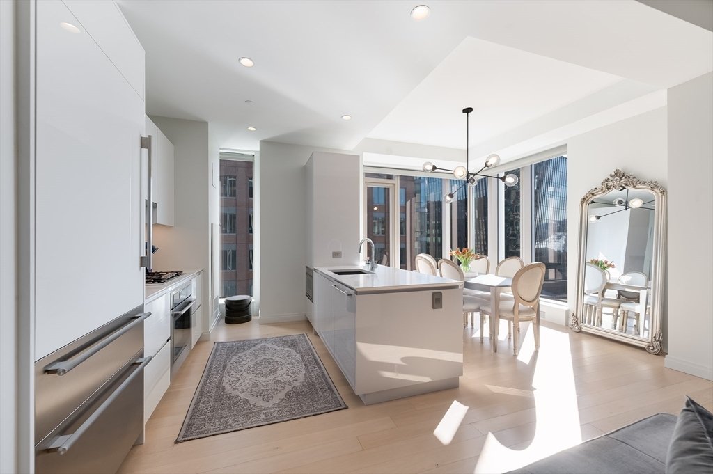 Condo in Boston, Massachusetts, United States 1 - 17257538