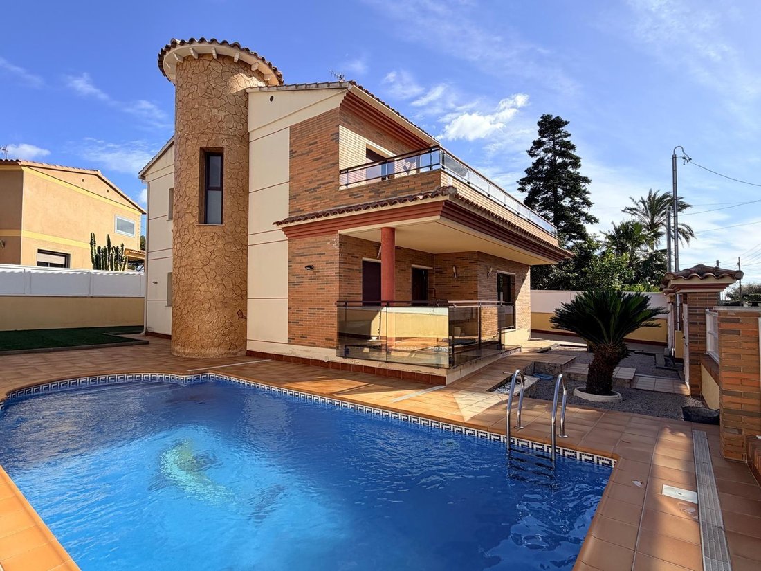 Villa in Segur de Calafell, Calafell, Spain 1 - 17255743
