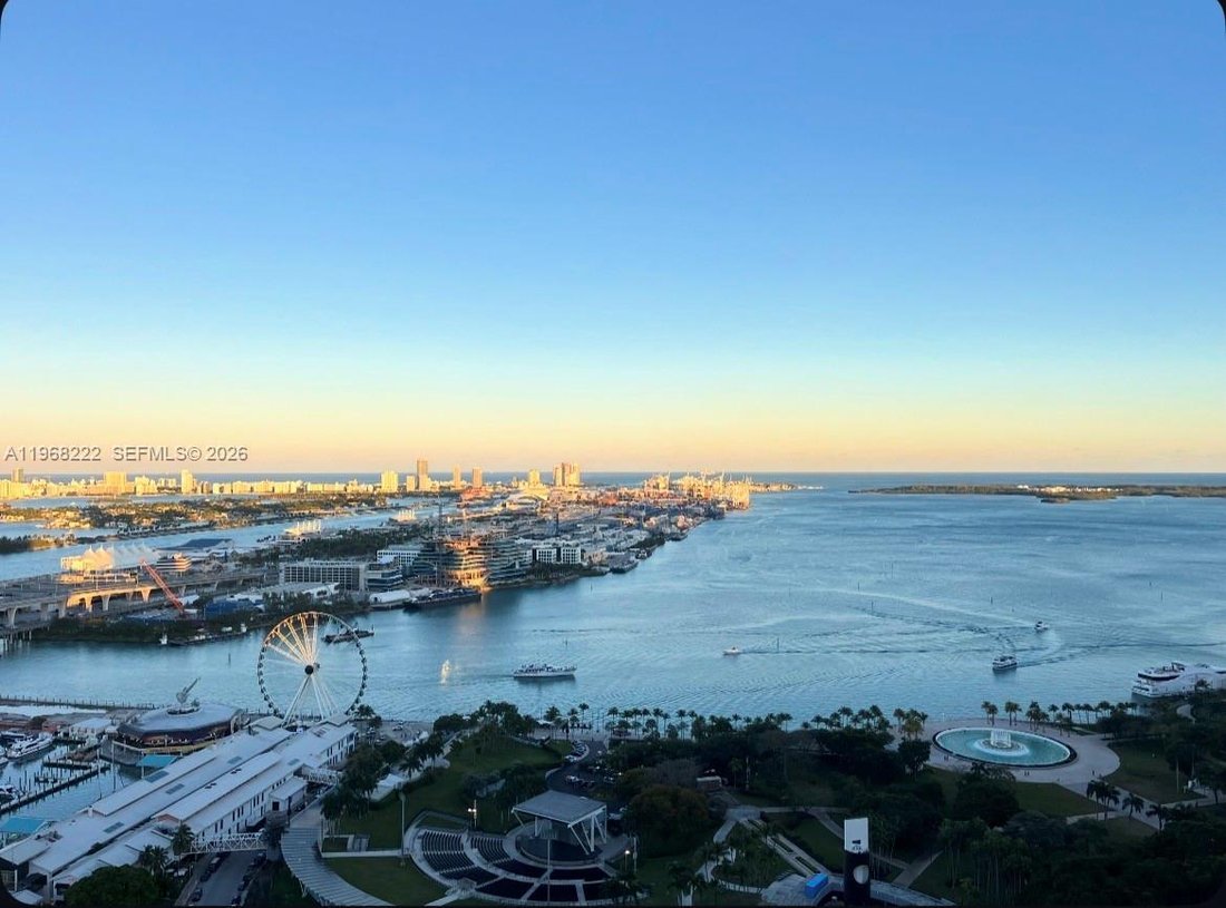 Condo in Miami, Florida, United States 1 - 17257025
