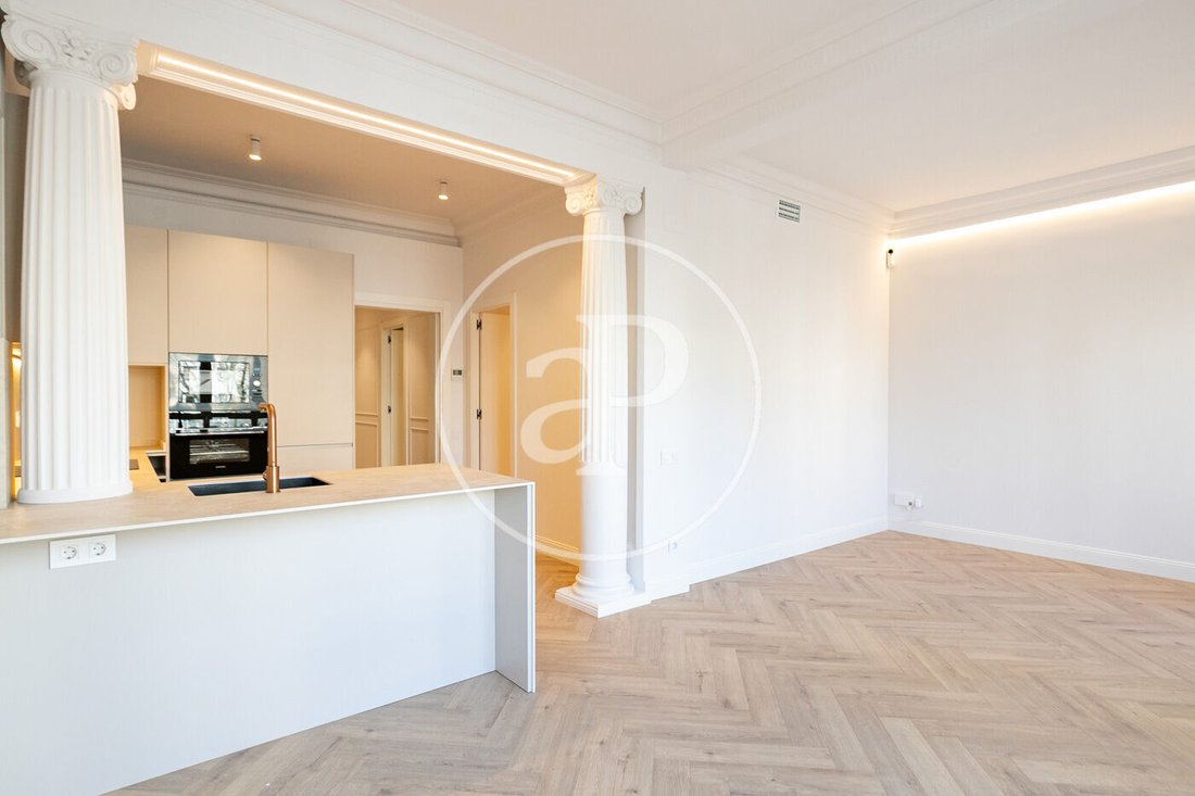 Apartment in Eixample, Barcelona, Spain 5 - 17257644