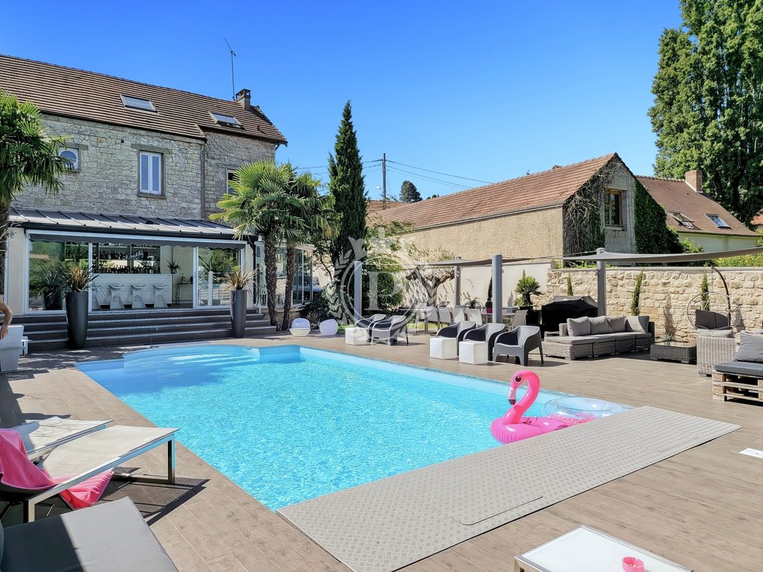 House in Villiers-Adam, Ile-de-France, France 2 - 17255010