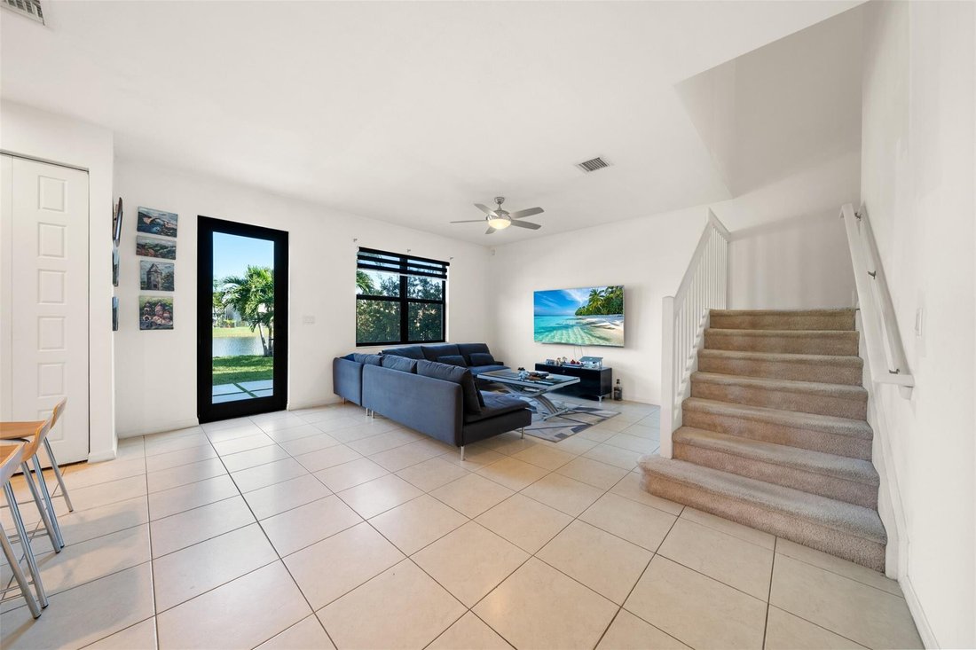 House in North Miami Beach, Florida, United States 5 - 16863435