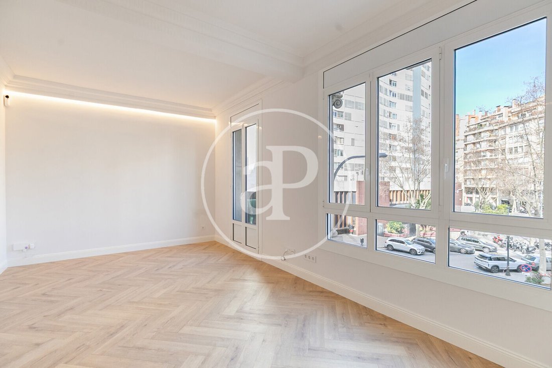 Apartment in Eixample, Barcelona, Spain 4 - 17257644