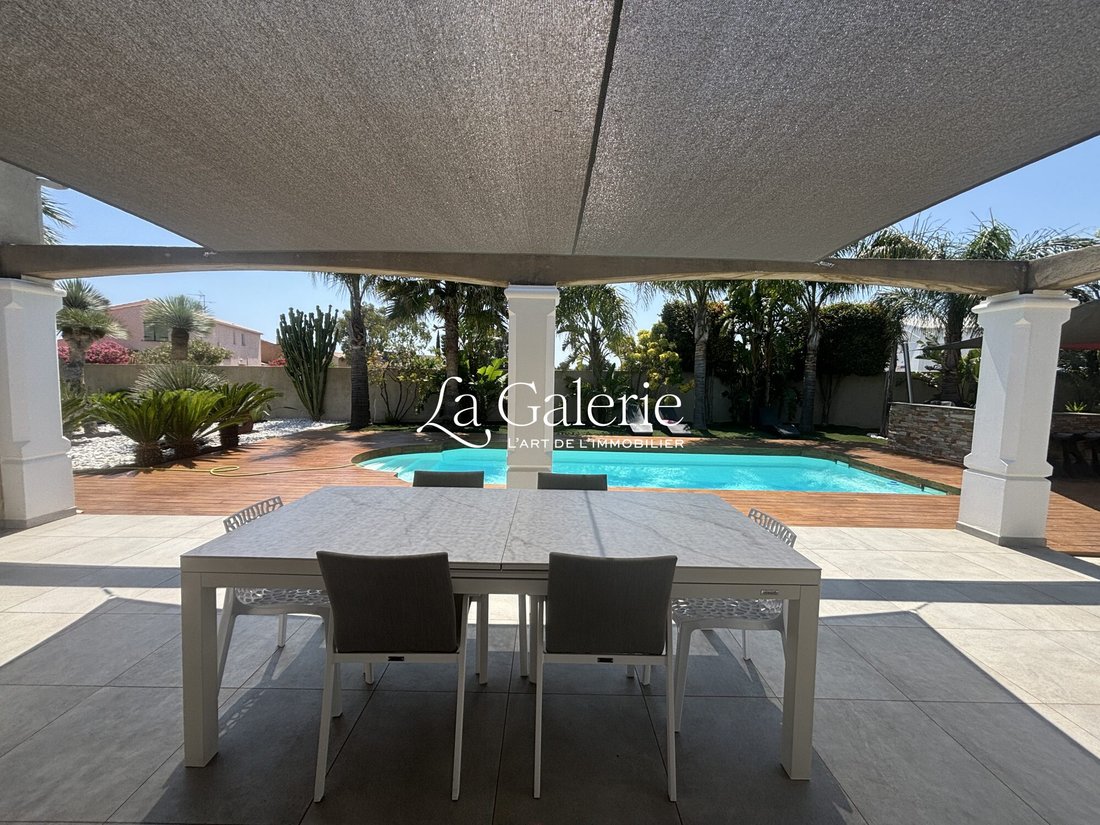 Villa in La Londe-les-Maures, Provence-Alpes-Côte d'Azur, France 5 - 17256637