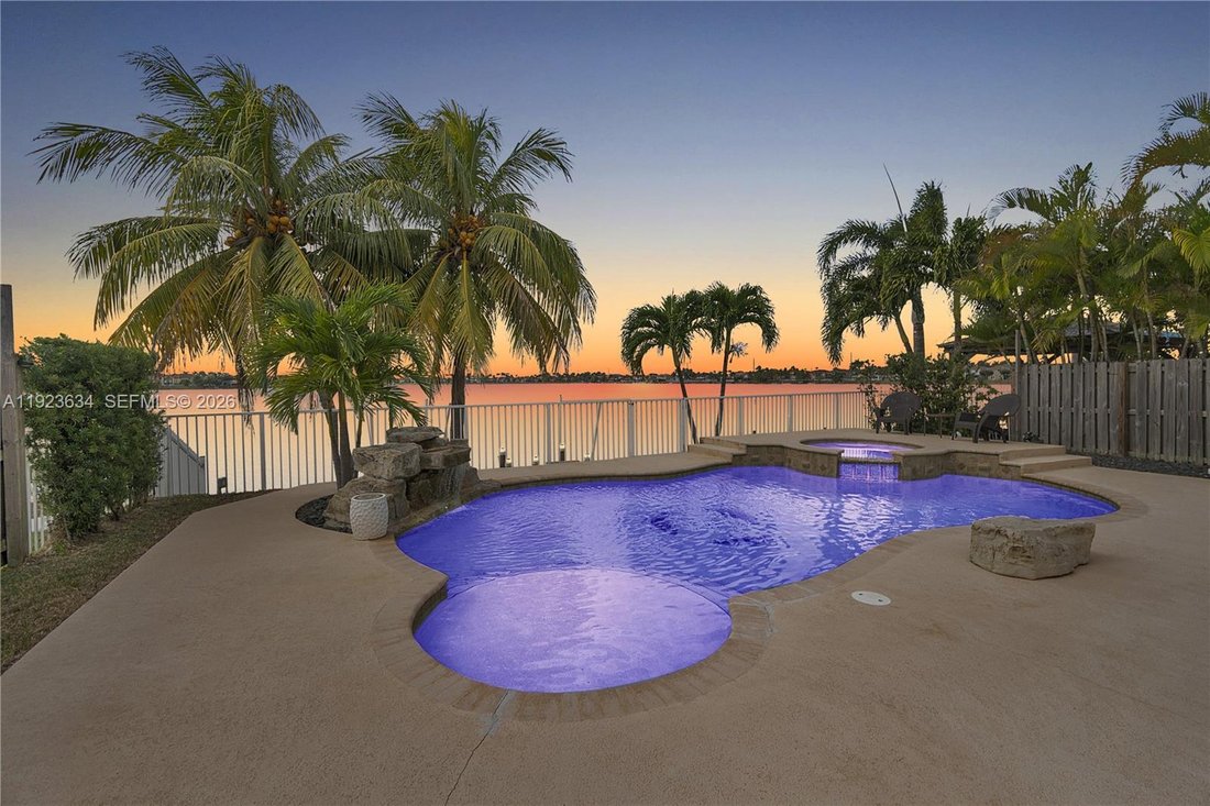 House in West Miami, Florida, United States 1 - 16771910