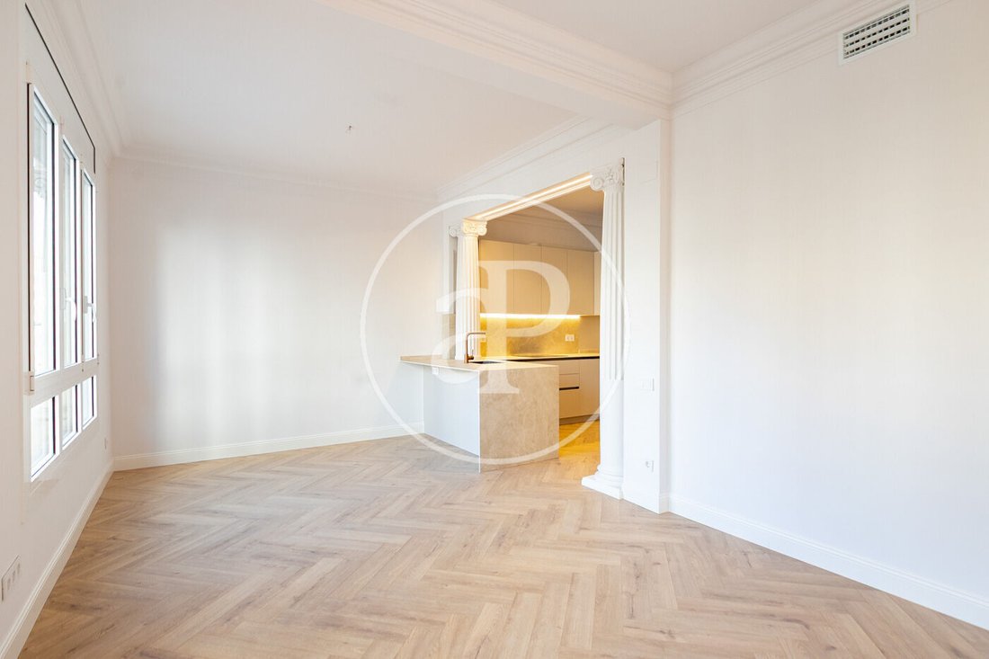 Apartment in Eixample, Barcelona, Spain 2 - 17257644