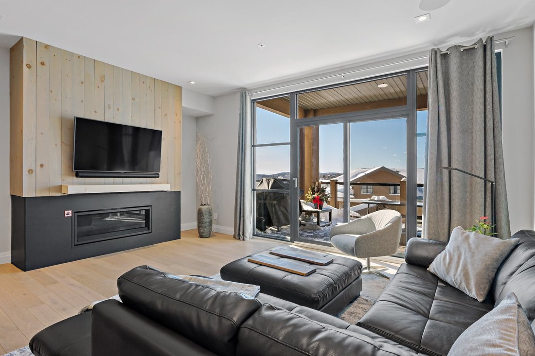 Condo in Mont-Tremblant, Quebec, Canada 2 - 17257607