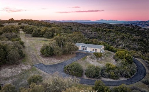 House in Bradley, California, United States 1