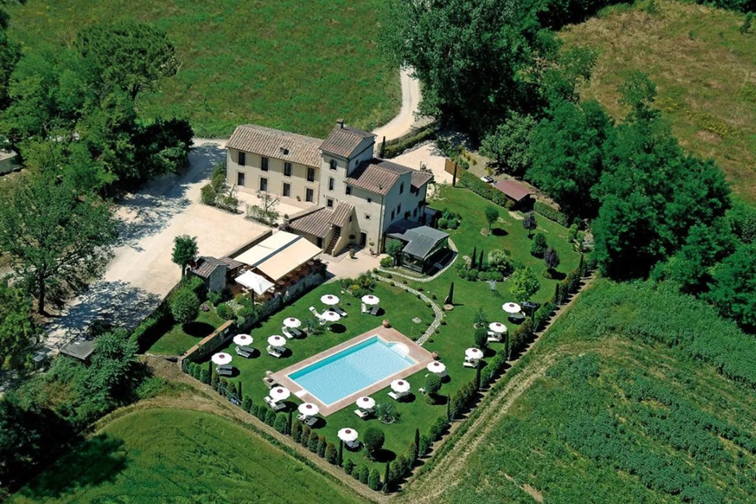 Estate in San Gimignano, Tuscany, Italy 2 - 17258171