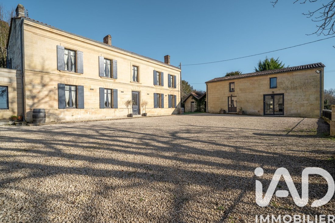 House in Prignac-et-Marcamps, Nouvelle-Aquitaine, France 3 - 17260699