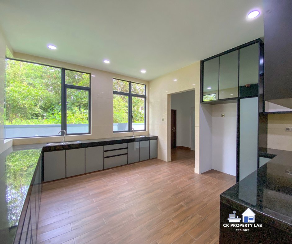 House in Seri Kembangan, Selangor, Malaysia 5 - 17258476