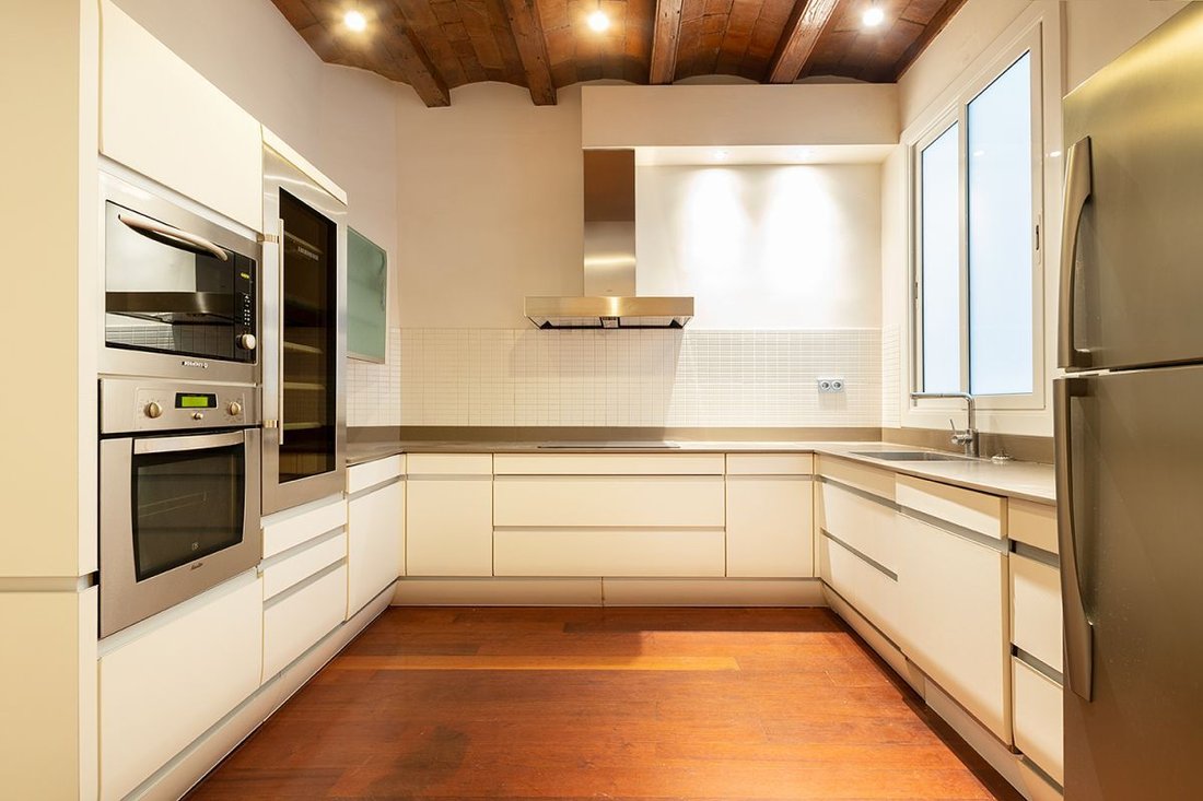 Apartment in Eixample, Barcelona, Spain 4 - 17258625