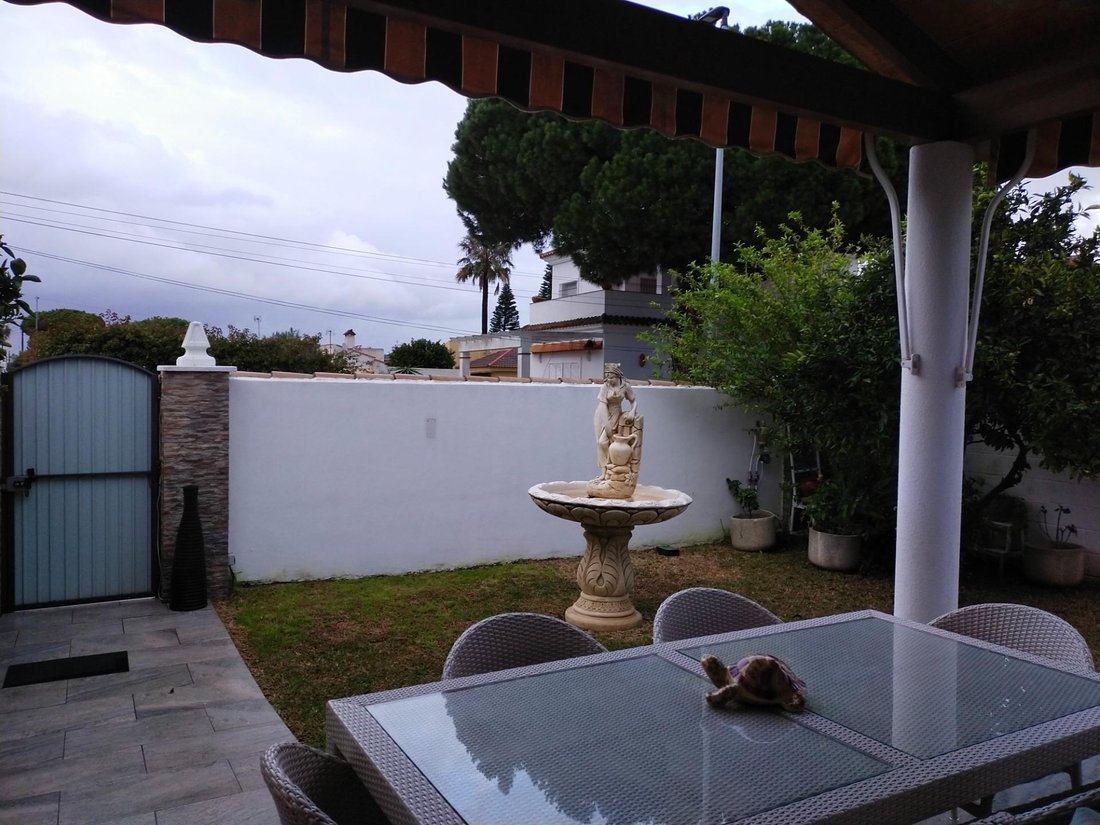 Chalet in Chiclana de la Frontera, Andalusia, Spain 5 - 17258813