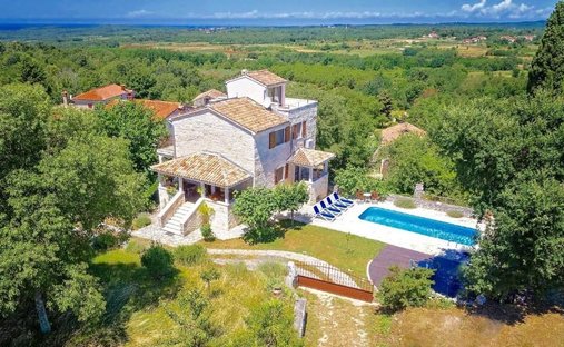 Villa in Višnjan, Istria County, Croatia 1