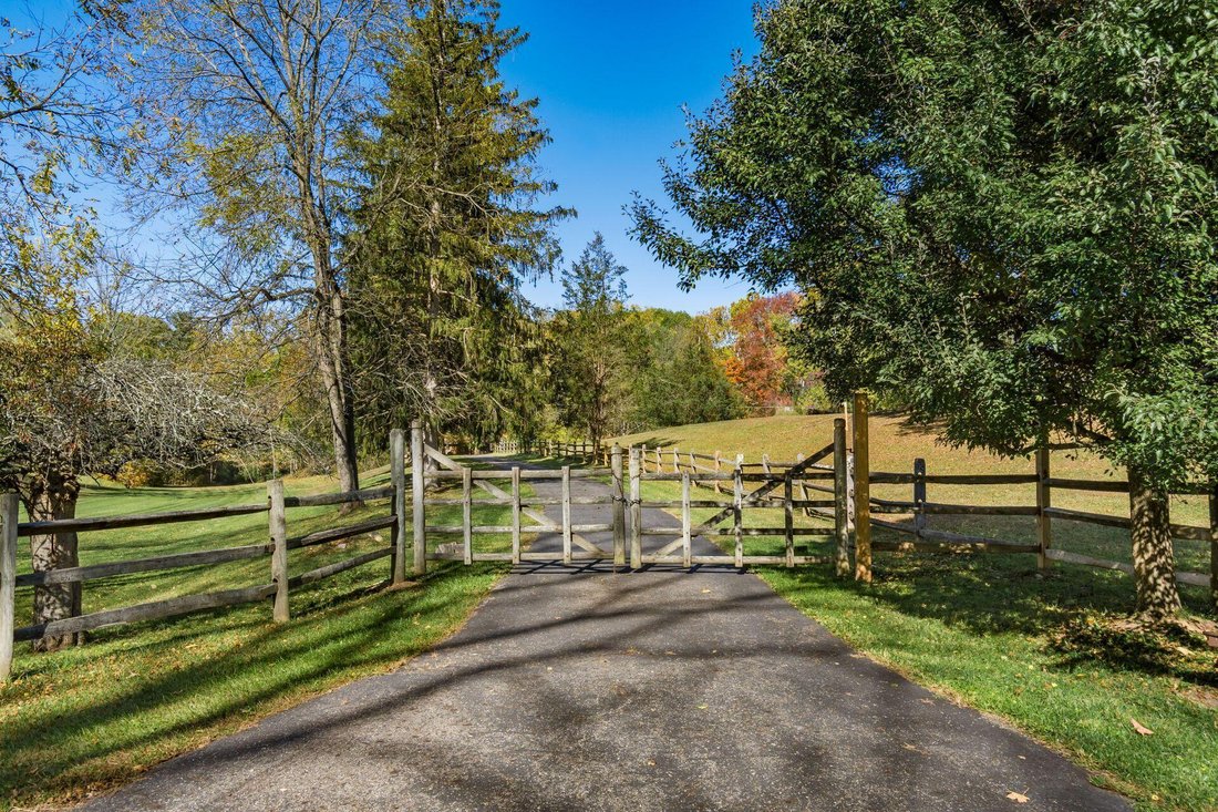 House in Granville, Ohio, United States 2 - 17258652