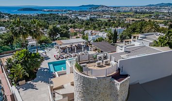 Villa in Can Pep Simo, Santa Eulària des Riu, Spanien 1