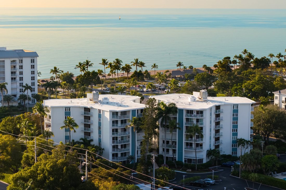 Eigentumswohnung in Naples, Florida, Vereinigte Staaten 2 - 17258937
