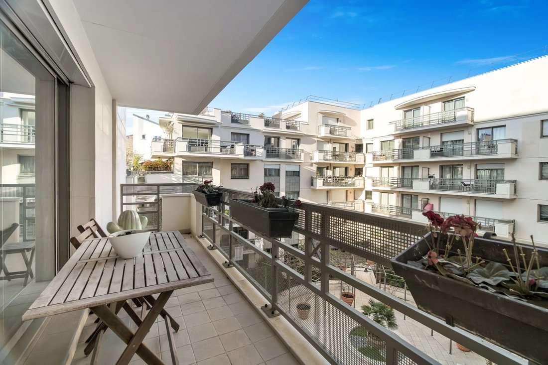 Apartment in Henri Barbusse, Levallois-Perret, France 4 - 17260131