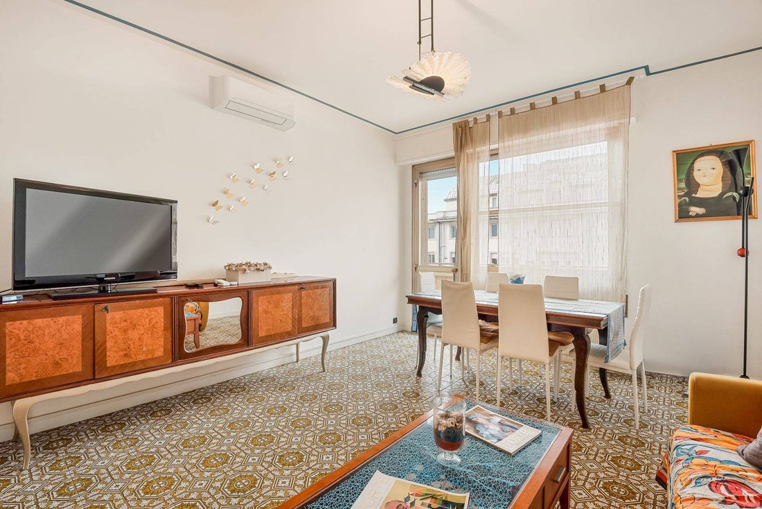 Apartment in Lungomare, Viareggio, Tuscany 4 - 17264700