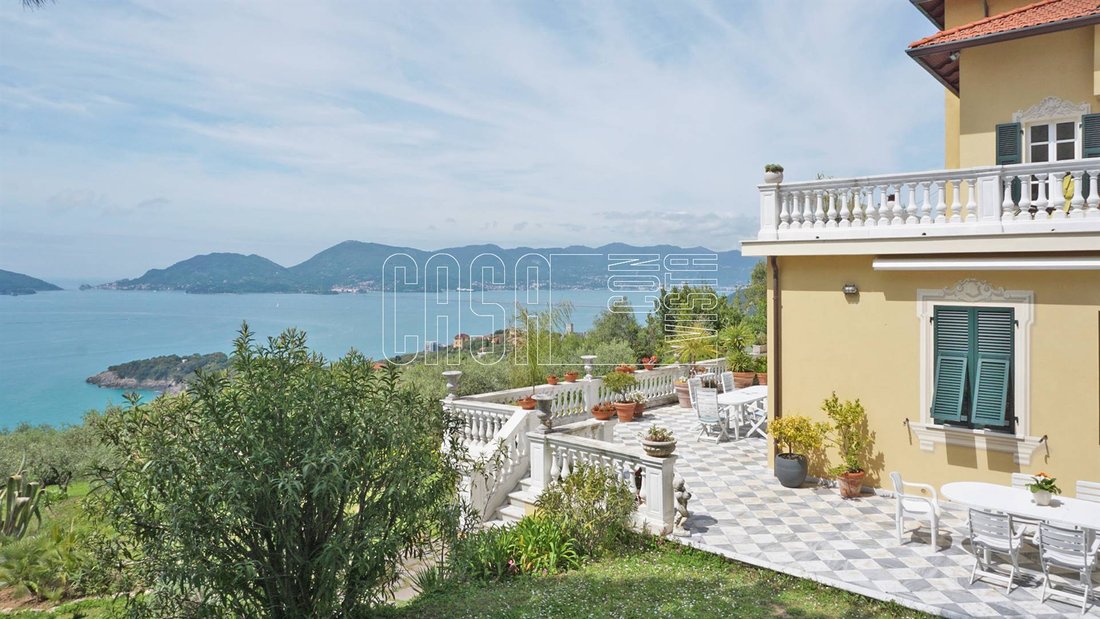 Villa in Lerici, Liguria, Italy 1 - 17260368