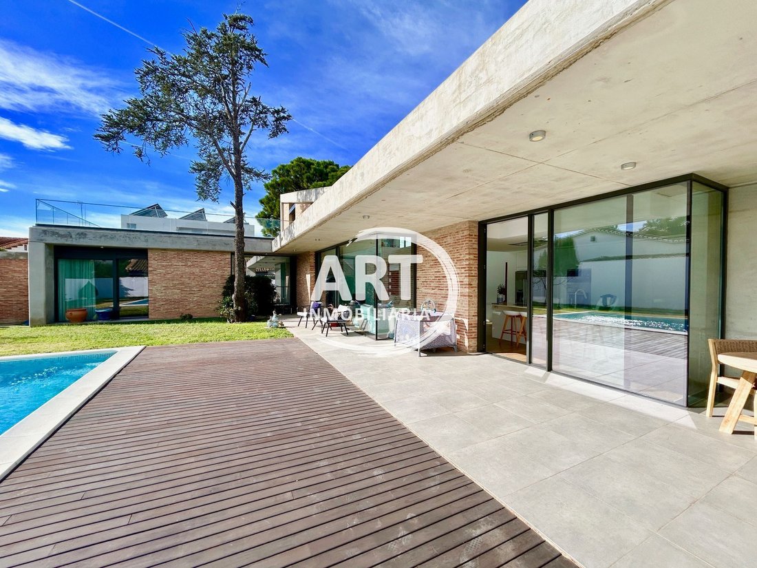 Chalet in l'Eliana, Valencian Community, Spain 1 - 17264178