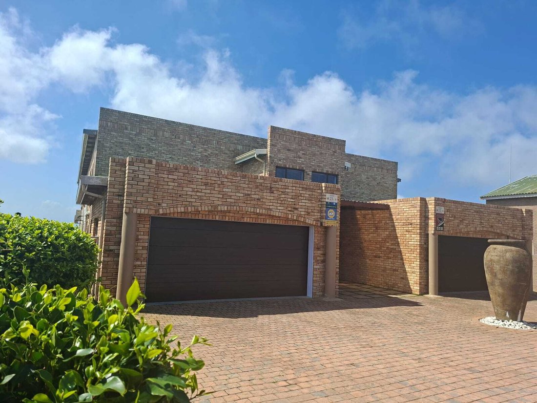 House in Mossel Bay Golf Estate, Western Cape, South Africa 1 - 17261037