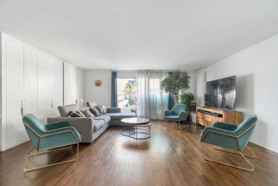 Apartment in Henri Barbusse, Levallois-Perret, France 2 - 17260131
