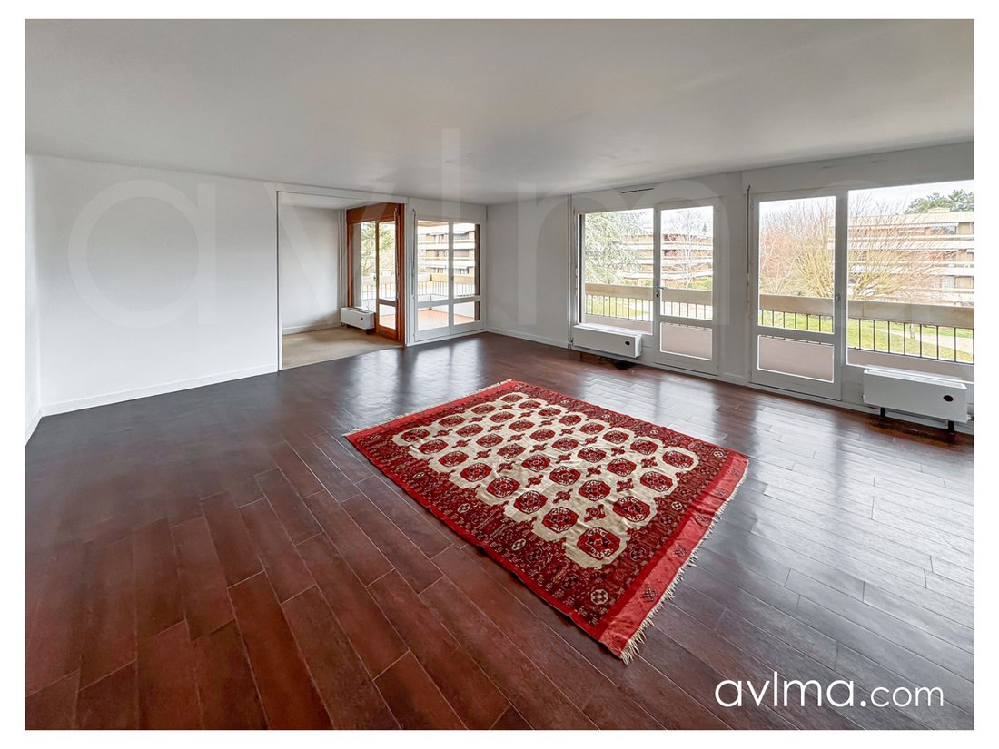 Apartment in Le Village, Noisy-le-Roi, France 3 - 17262913