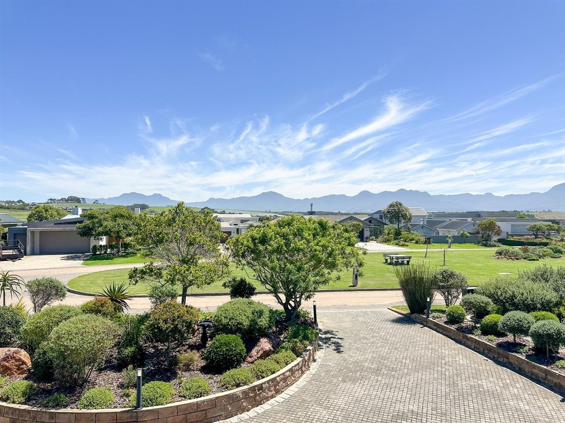House in Oubaai Golf Estate, Western Cape, South Africa 2 - 17264214