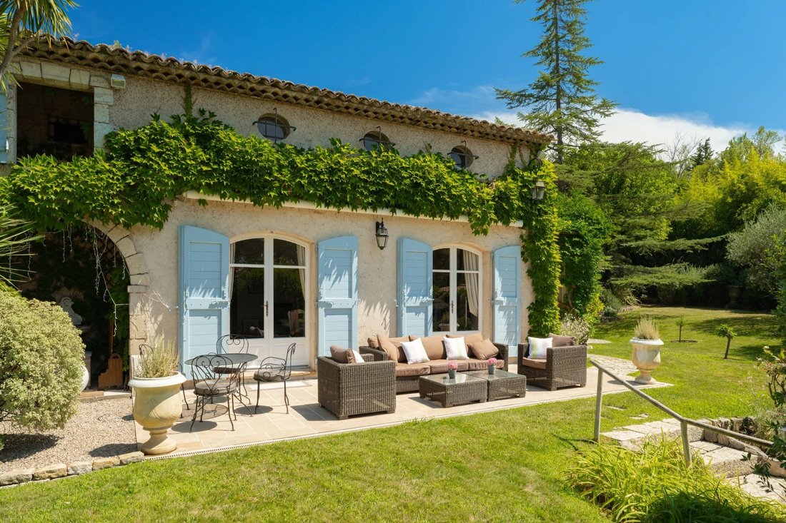 Villa in Valbonne, Provence-Alpes-Côte d'Azur, France 2 - 12228305
