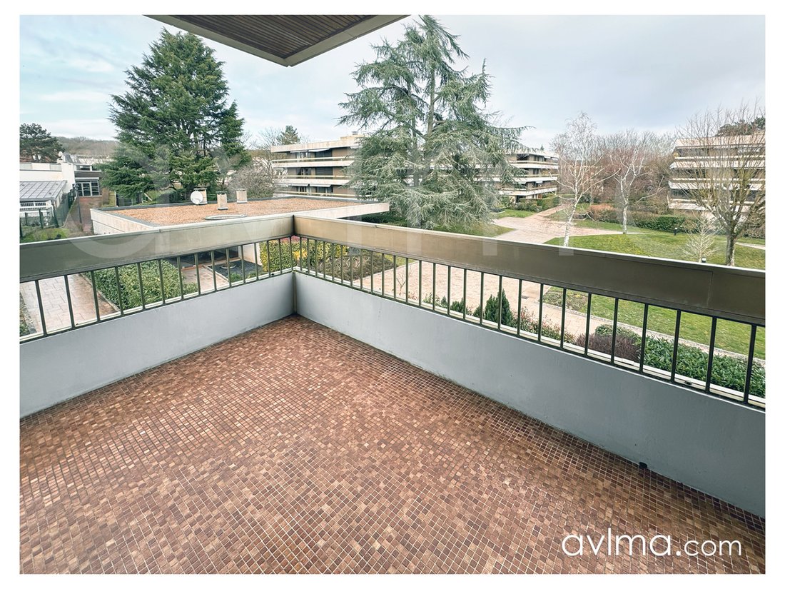 Apartment in Le Village, Noisy-le-Roi, France 5 - 17262913