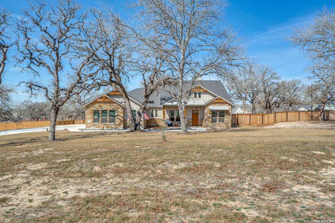 House in La Vernia, Texas, United States 2 - 17260991