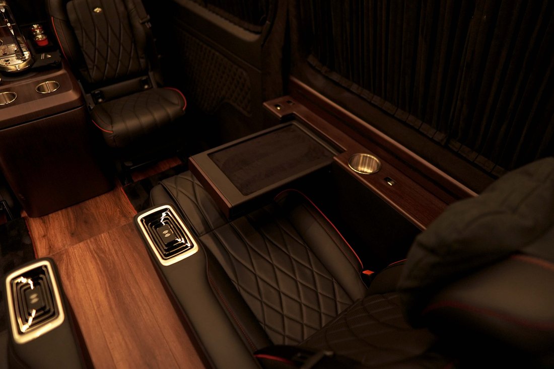 Limousine in Mount Laurel Township, New Jersey, United States 5 - 17261607