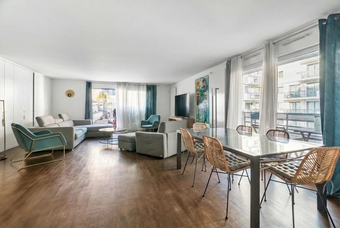 Apartment in Henri Barbusse, Levallois-Perret, France 3 - 17260131